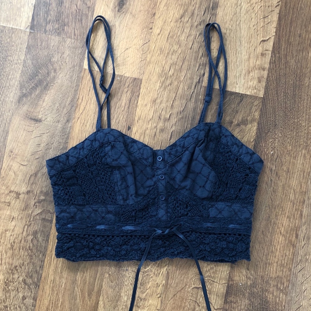 American Eagle crop top